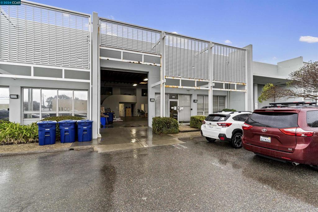253 E Harris Ave, South San Francisco, CA 94080 — photo 1