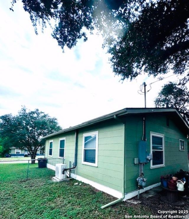 703 mcdougal, San Antonio, TX 78223 — photo 1