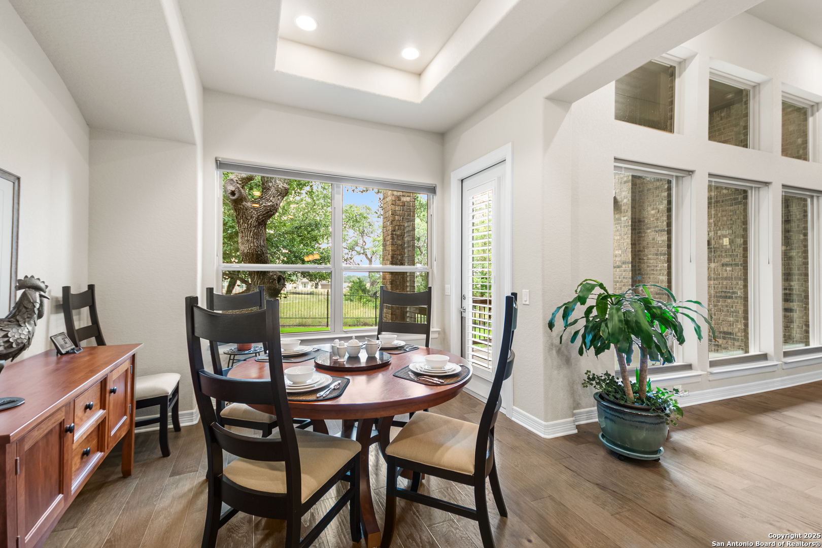140 Cinnamon Crk, Boerne, TX 78006 — photo 1