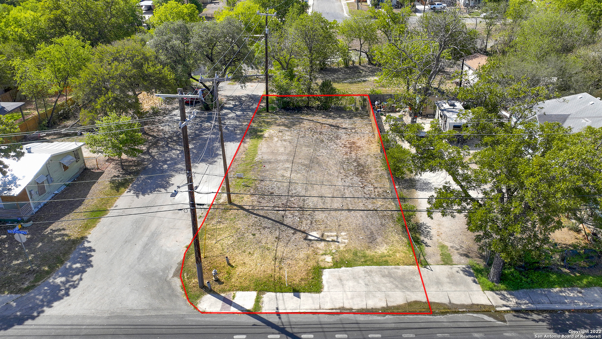 2326 MARTIN LUTHER KING DR, San Antonio, TX 78203 — photo 1