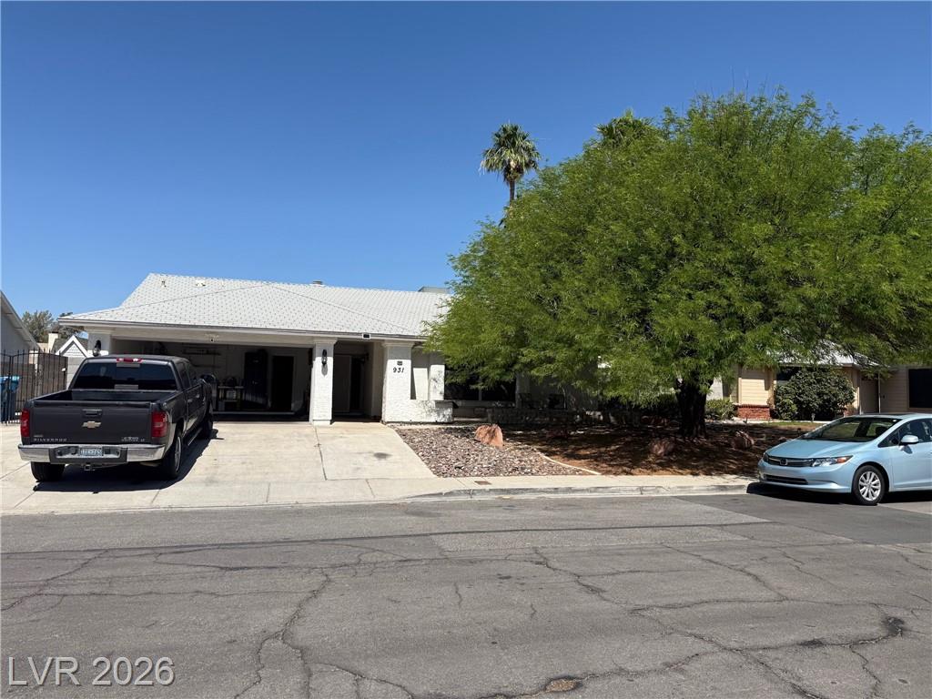 931  Looking Glass Lane, Las Vegas, NV 89110 — photo 1