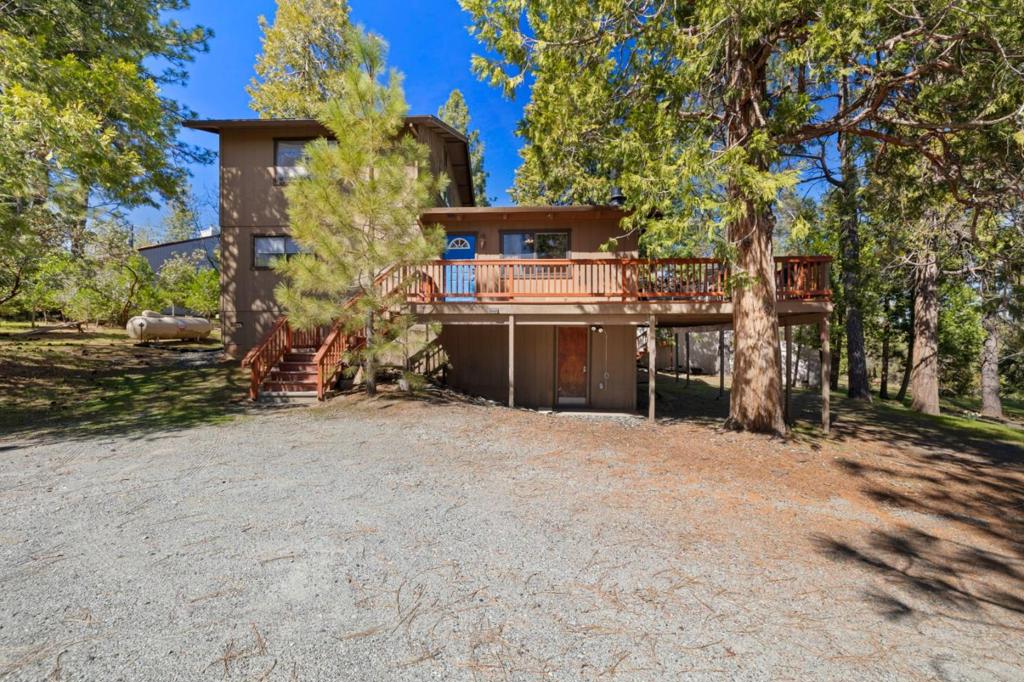 19935 Pine Mountain Drive, Groveland, CA 95321 — photo 1