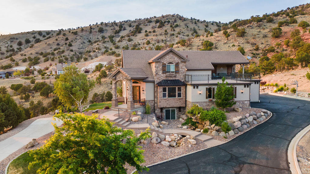 811 E Canyon Ridge DR, Cedar City, UT 84721 — photo 1