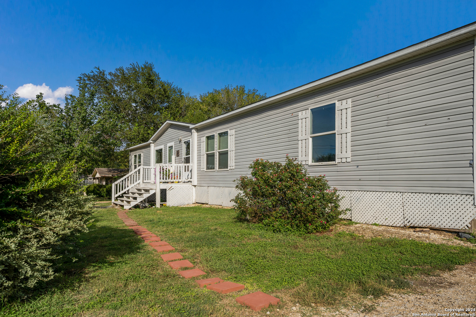 125 SKYLINE RDG, San Marcos, TX 78666 — photo 1