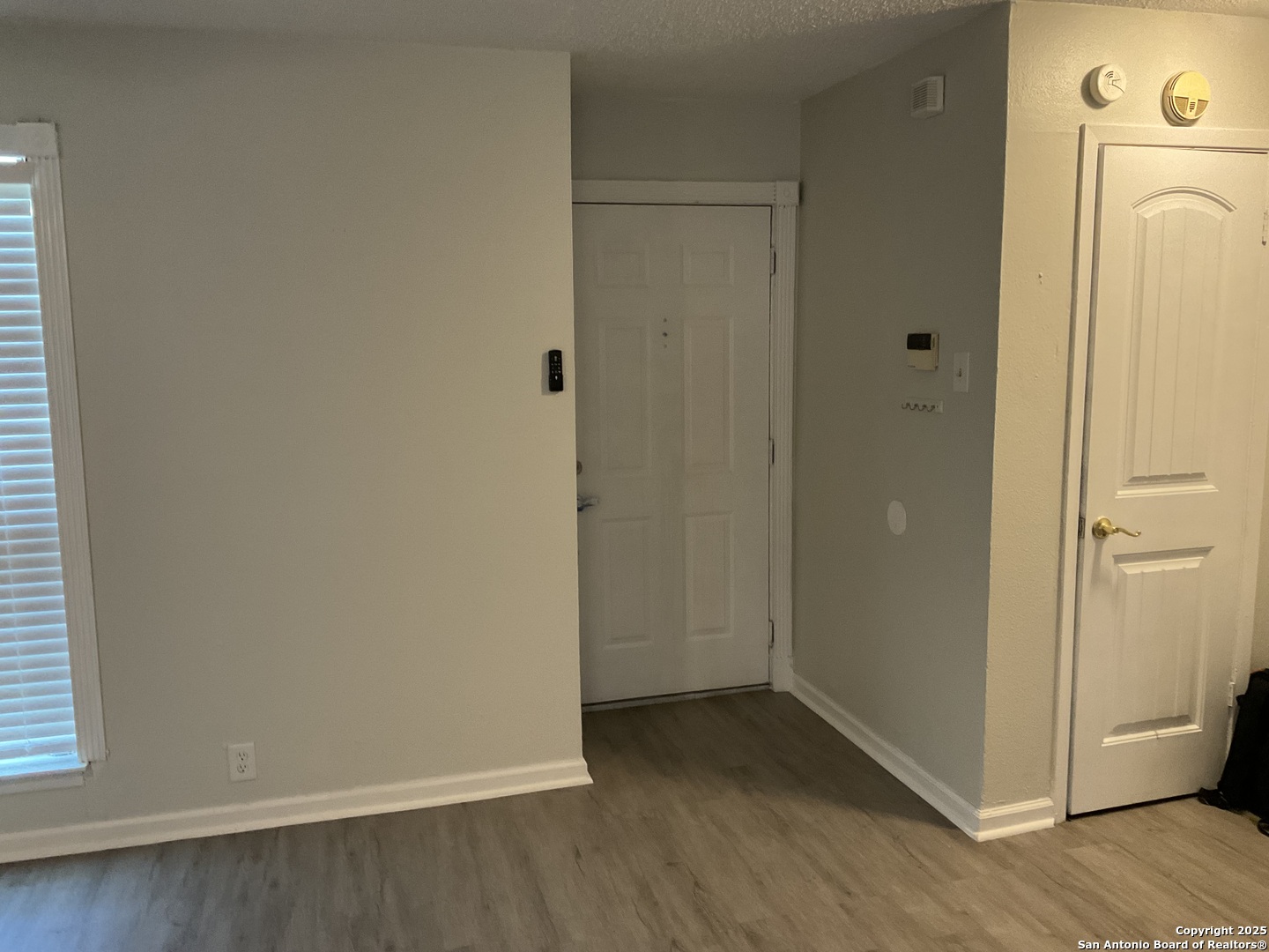 7322 Oak Manor, San Antonio, TX 78229 — photo 1