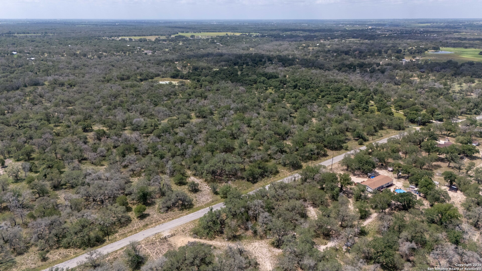 2404 County Road 320, Floresville, TX 78114 — photo 1