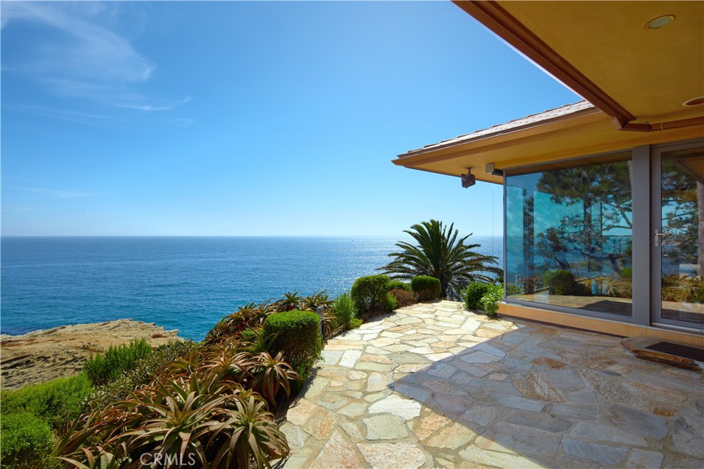 111 S La Senda Drive, Laguna Beach, CA 92651 — photo 1