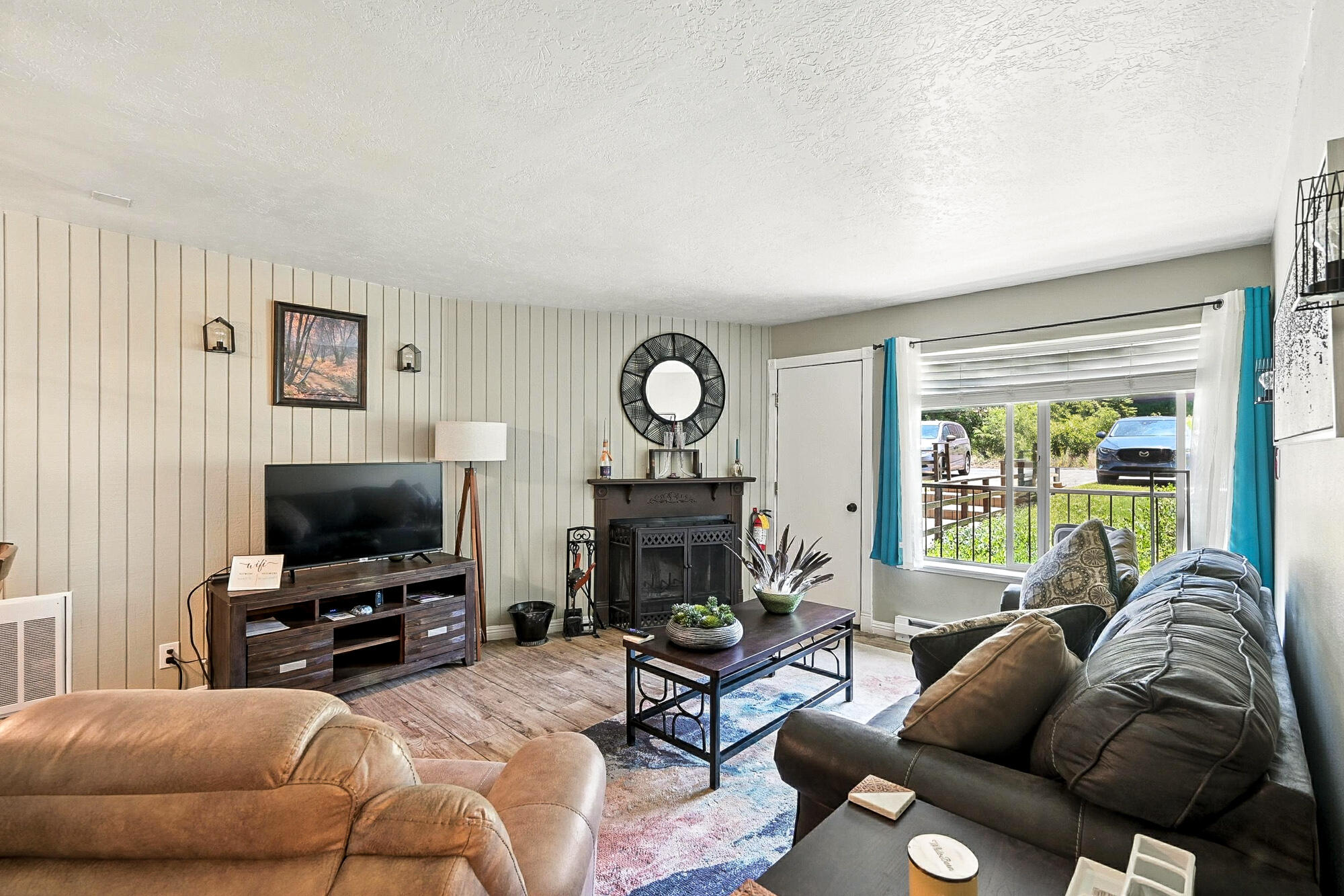 385 S Vasels RD #4