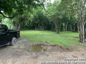1007 CLARK ST, Seguin, TX 78155 — photo 1