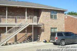 525 DUKEWAY, Universal City, TX 78148 — photo 1