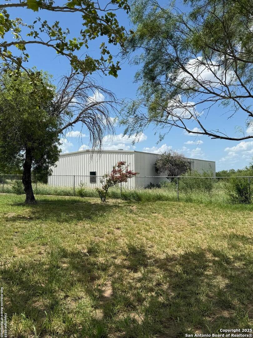 2542 Pena, Carrizo Springs, TX 78834 — photo 1