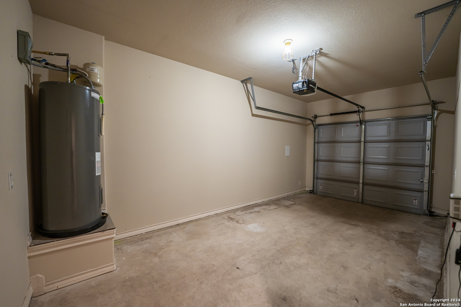 6642 Mia Way, San Antonio, TX 78233 — photo 1