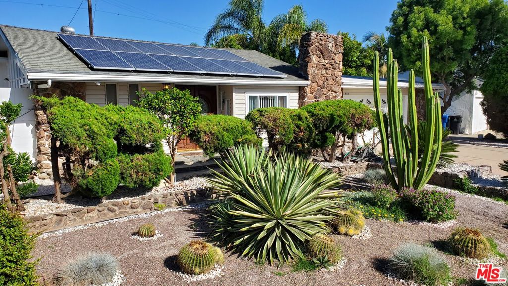 8130 Grimsby Avenue, Los Angeles, CA 90045 — photo 1