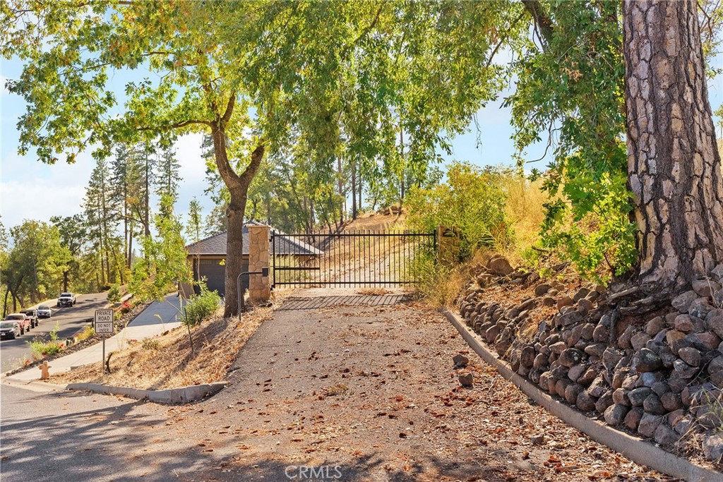 585 Valstream Drive, Paradise, CA 95969 — photo 1
