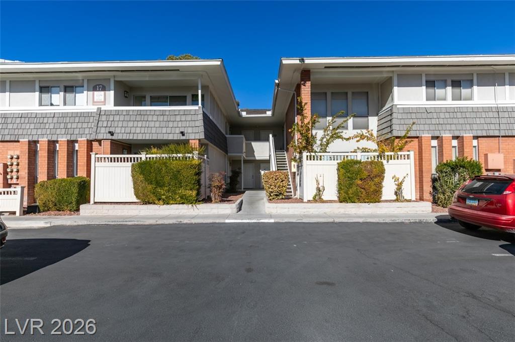 668 Oakmont Avenue 1715, Las Vegas, NV 89109 — photo 1