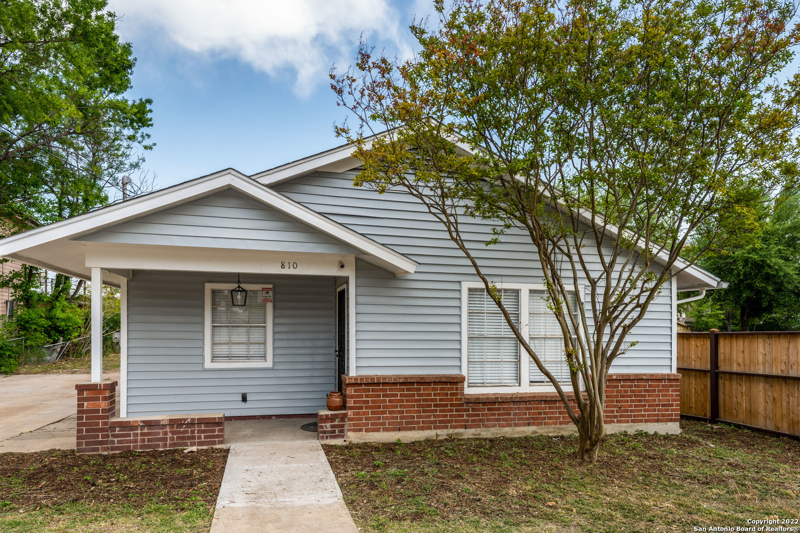 810 E Euclid Ave, San Antonio, TX 78212 — photo 1
