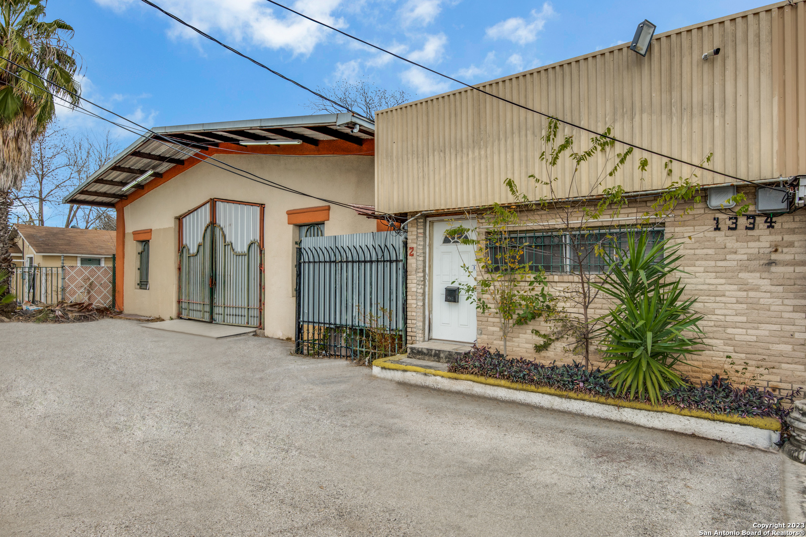 1334 S General Mcmullen Dr