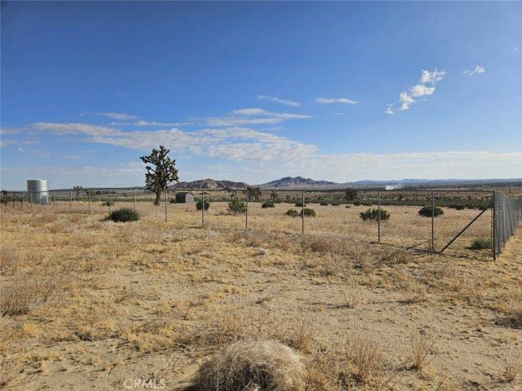 137 E Avenue N6, Palmdale, CA 93591 — photo 1