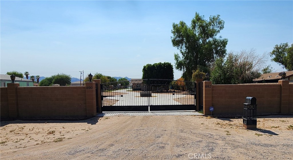 690 Riviera Drive, Blythe, CA 92225 — photo 1