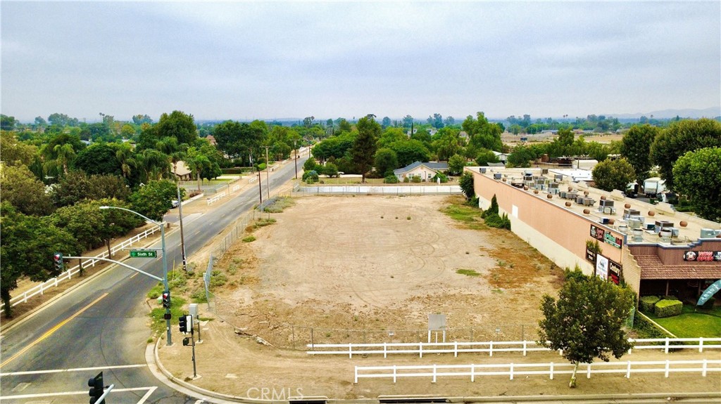 0 6th & Valleyview