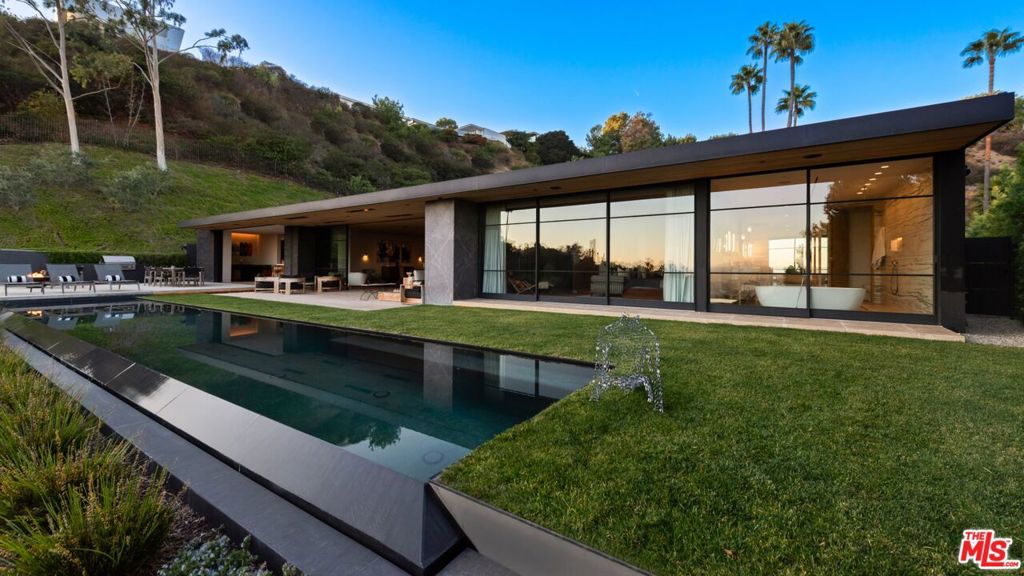 530 Leslie Lane, Beverly Hills, CA 90210 — photo 1