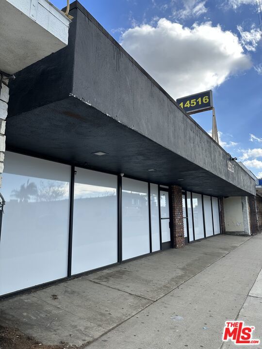 14516 Crenshaw Boulevard, Gardena, CA 90249 — photo 1