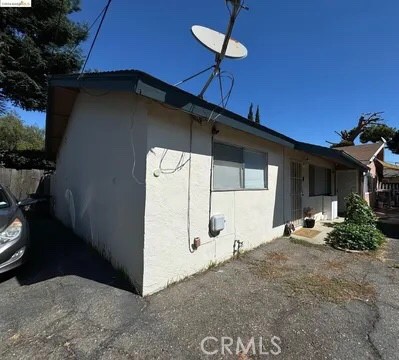 2127 Fairway, San Leandro, CA 94577 — photo 1
