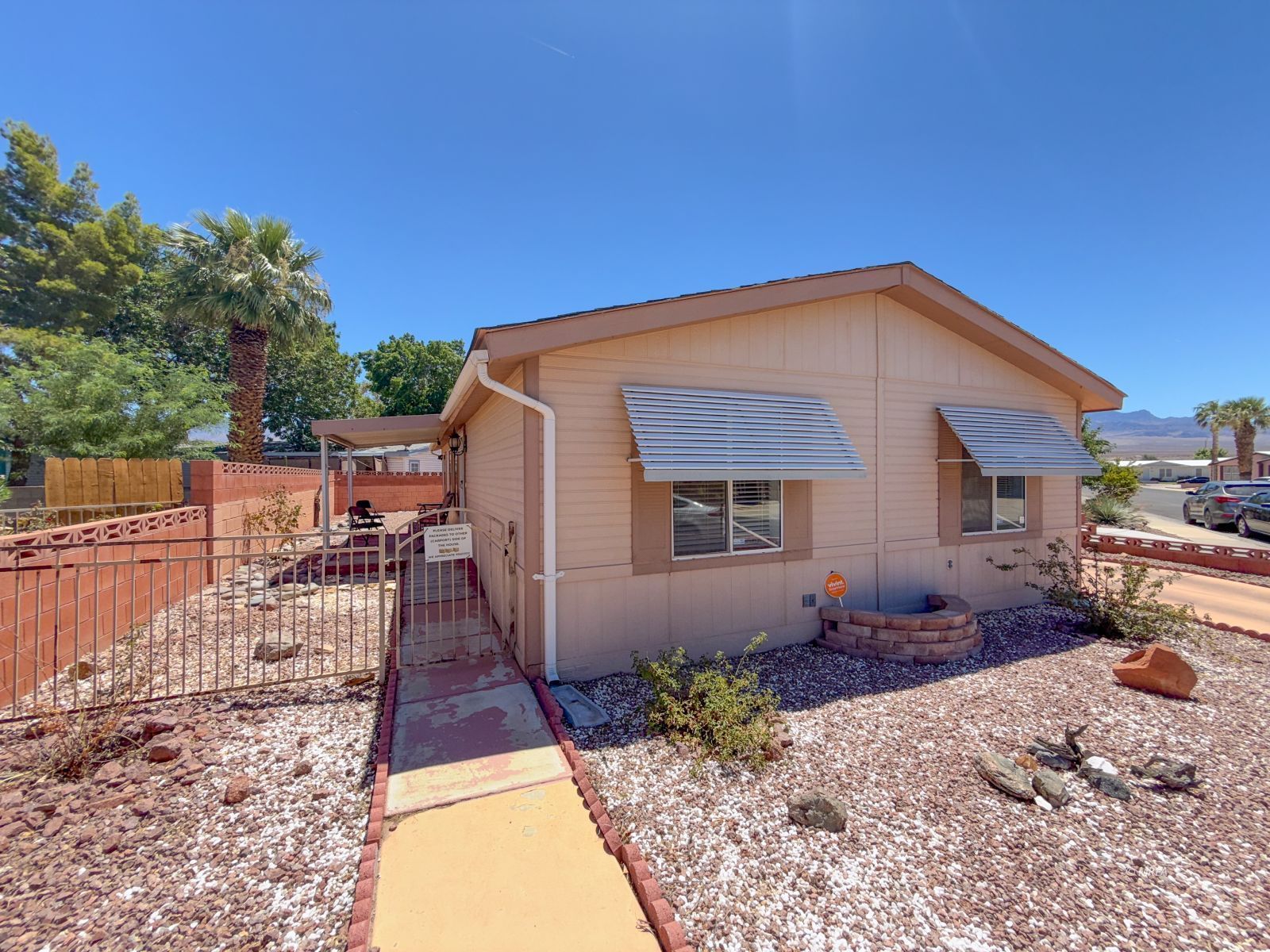 332 Lisa Ln, Mesquite, NV 89027 — photo 1