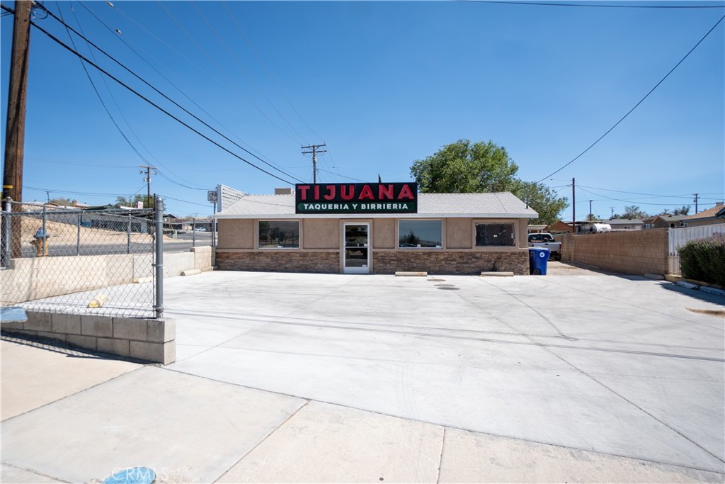 14290 Hesperia Road, Victorville, CA 92395 — photo 1