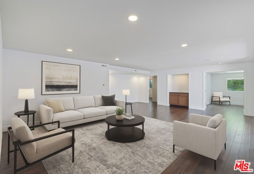 603 N Doheny Drive 2B, Beverly Hills, CA 90210 — photo 1
