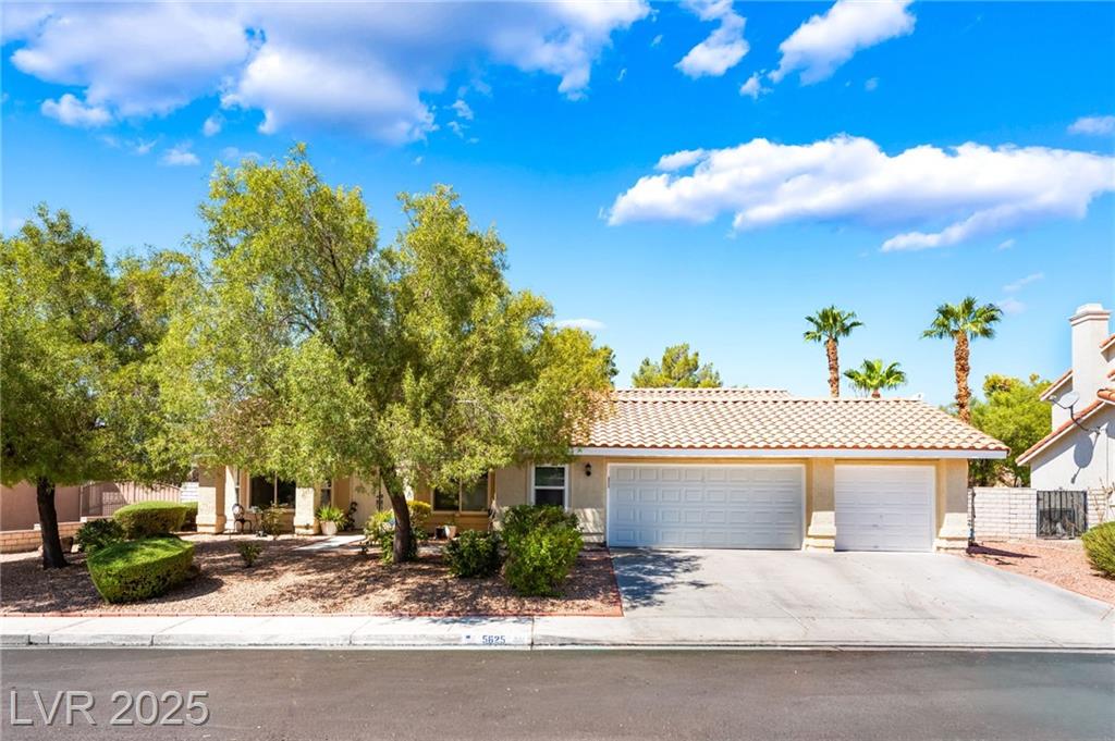 5625  Clay Ridge Road, North Las Vegas, NV 89031 — photo 1