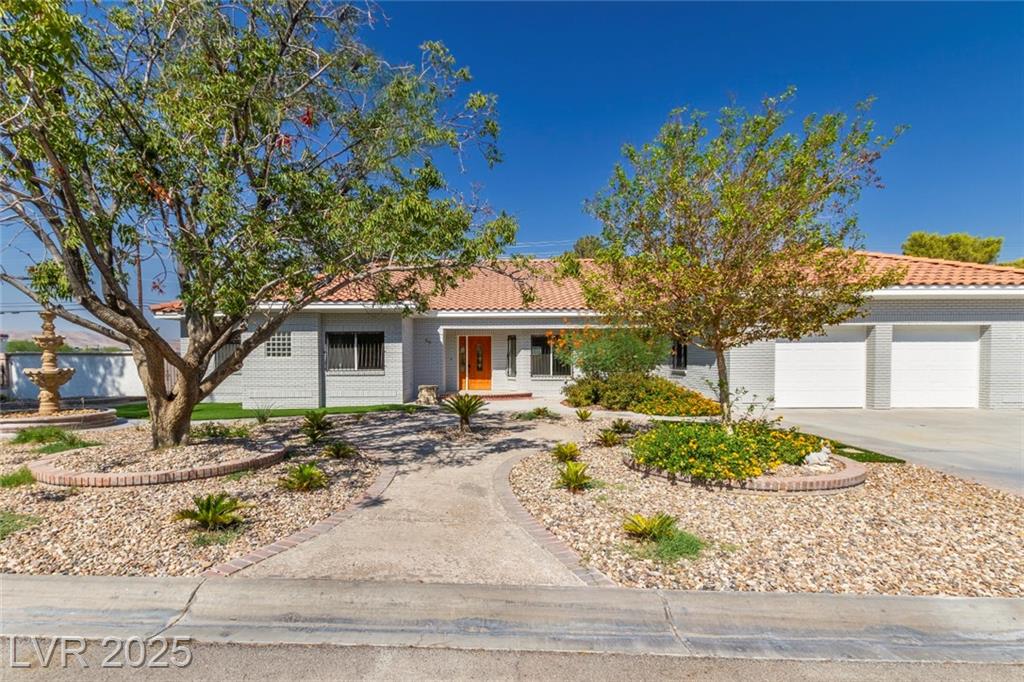 60 East Levi Avenue, Las Vegas, NV 89183 — photo 1