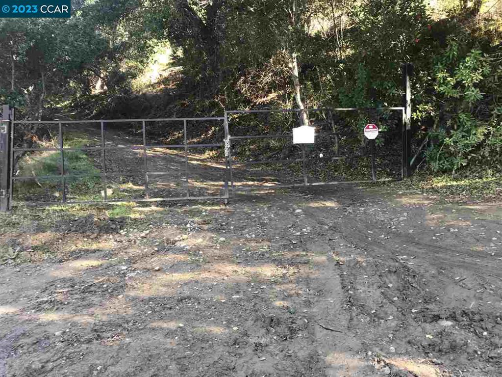 4937 Crow Canyon Rd, Castro Valley, CA 94552 — photo 1