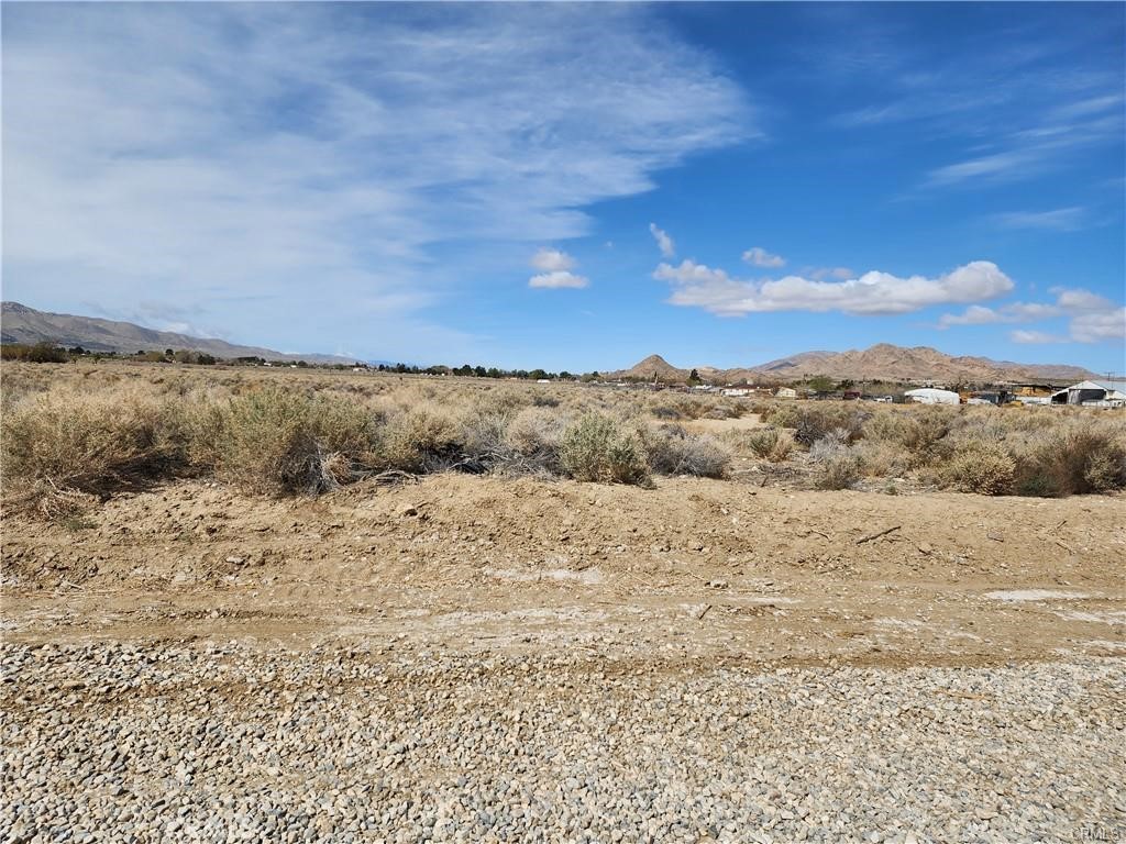 401 Ox Bow Road, Lucerne Valley, CA 92356 — photo 1