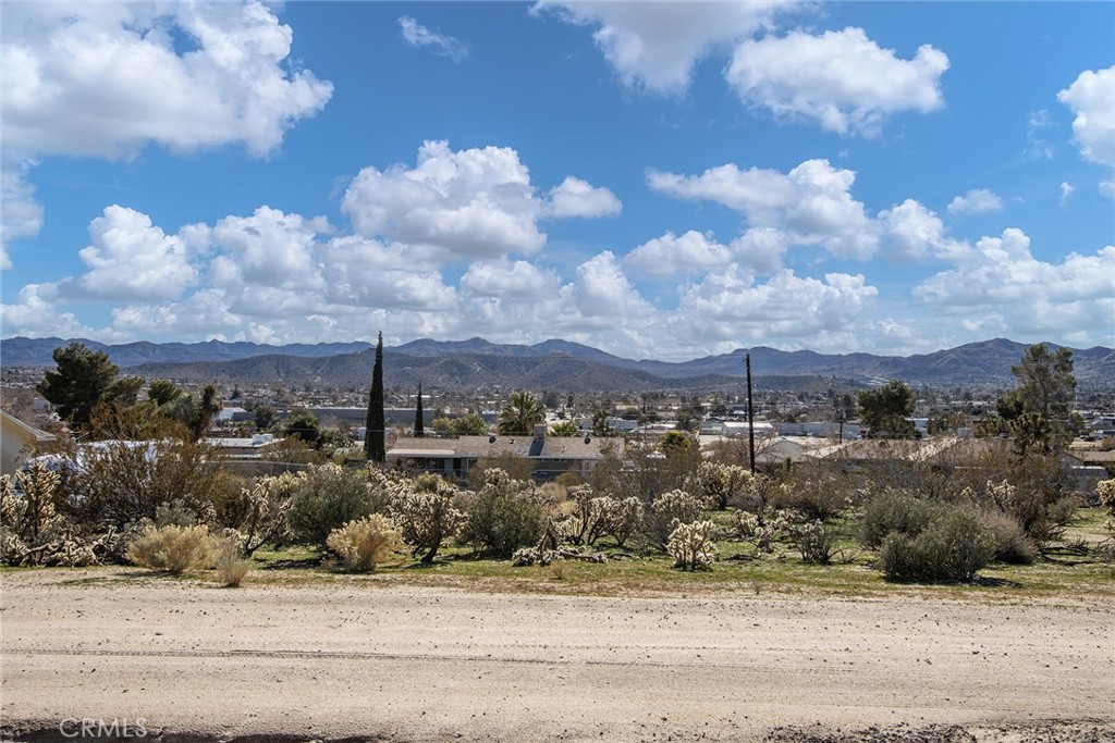 57495 Warren Way, Yucca Valley, CA 92284 — photo 1
