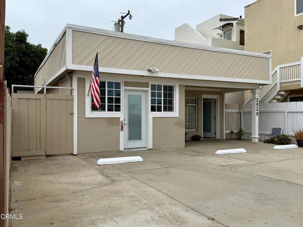 2525 Roosevelt Boulevard, Oxnard, CA 93035 — photo 1