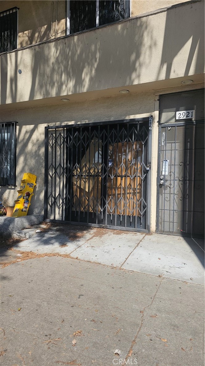 2921 FLORENCE, Los Angeles, CA 90043 — photo 1