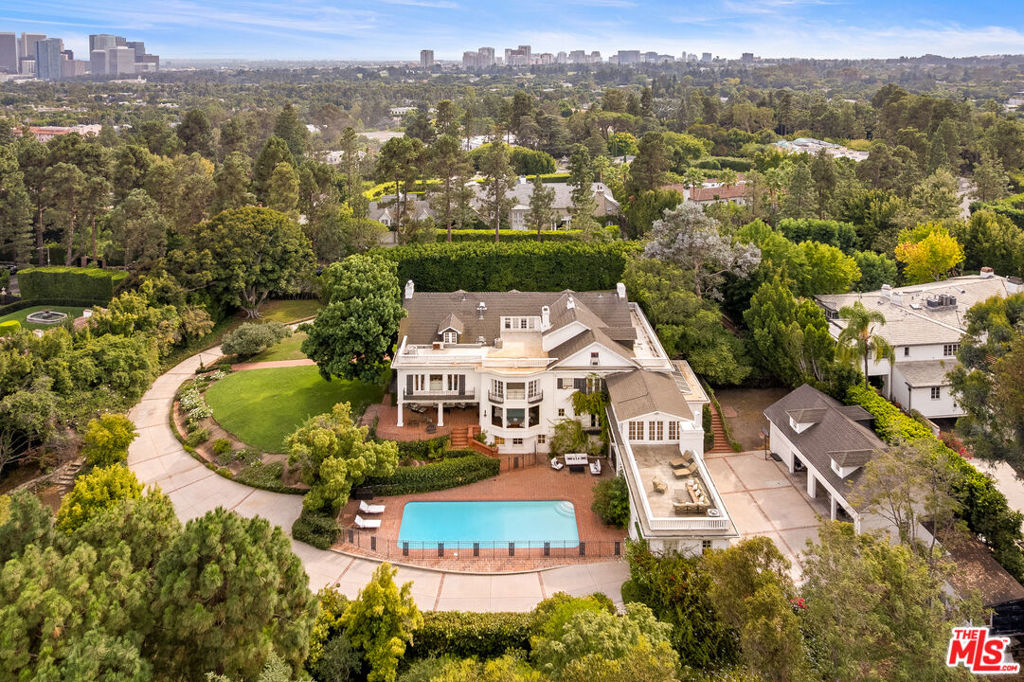 1006 N Crescent Drive, Beverly Hills, CA 90210 — photo 1