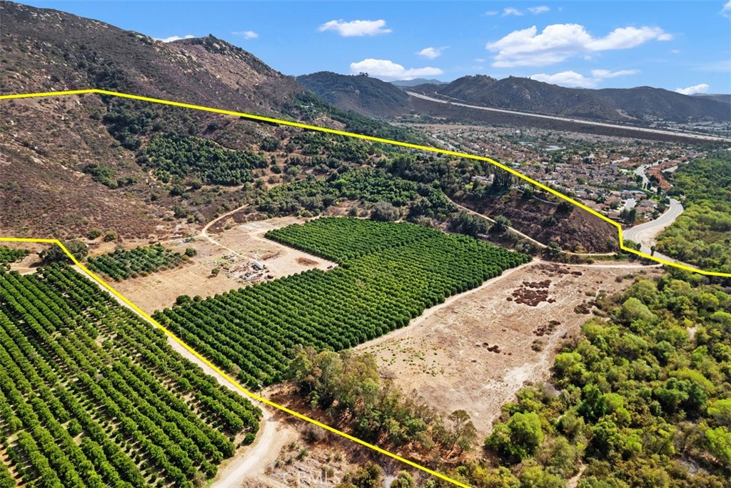 3264 SHEARER CROSSING, Fallbrook, CA 92028 — photo 1