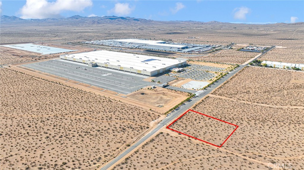 0 Navajo, Apple Valley, CA 92307 — photo 1