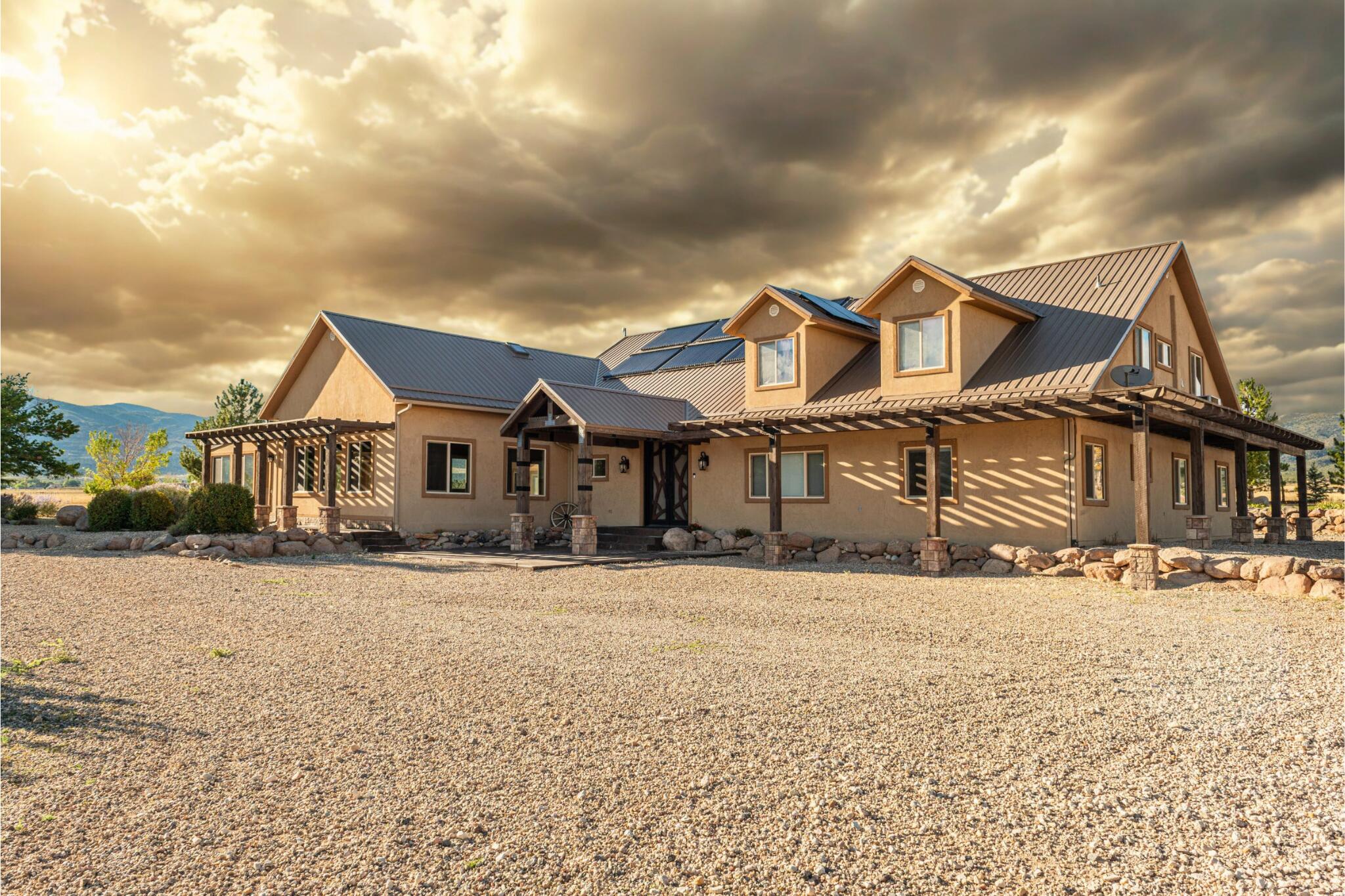1109 E 400 S, New Harmony, UT 84757 — photo 1