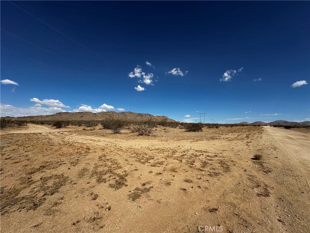 26 Colusa Rd., Apple Valley, CA 92307 — photo 1