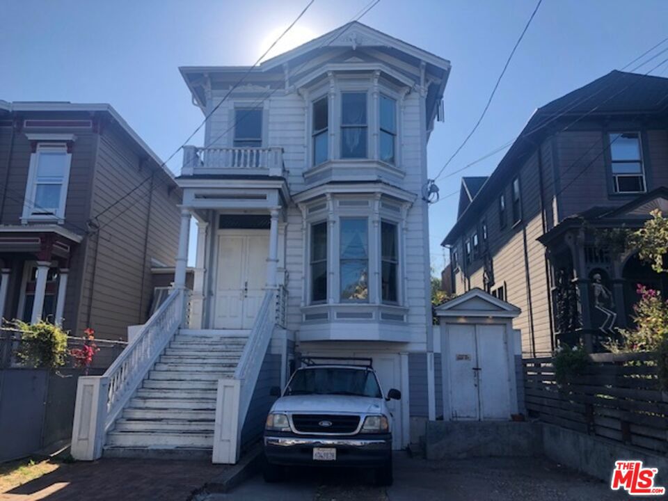1032 Peralta Street, Oakland, CA 94607 — photo 1