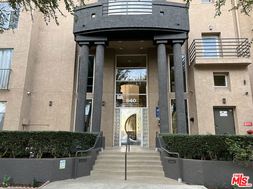 640 W 4th Street 205, Long Beach, CA 90802 — photo 1