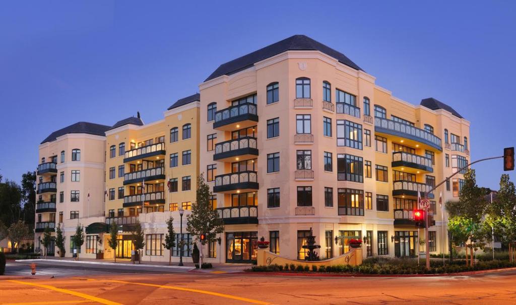 10 Crystal Springs Road 1405, San Mateo, CA 94402 — photo 1