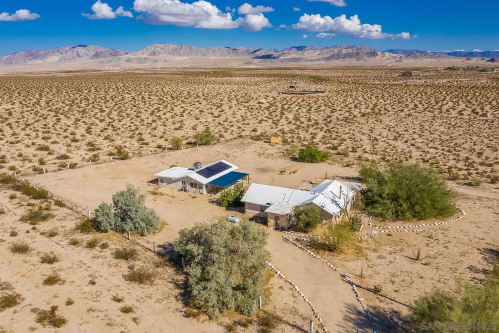 69886 Warren Ln, 29 Palms, CA 92277 — photo 1