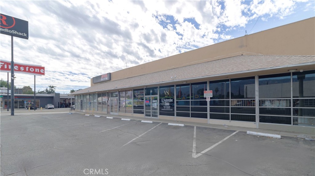 261 E Highland Ave, San Bernardino, CA 92404 — photo 1