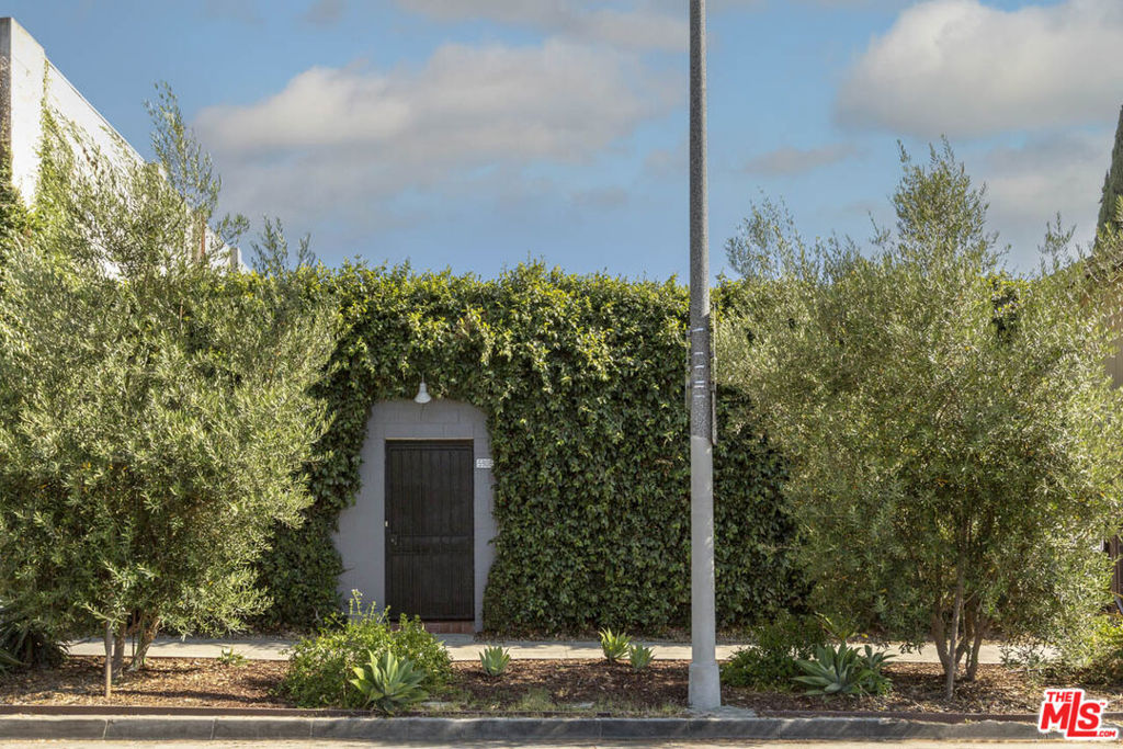 5908 Barton Avenue, Los Angeles, CA 90038 — photo 1