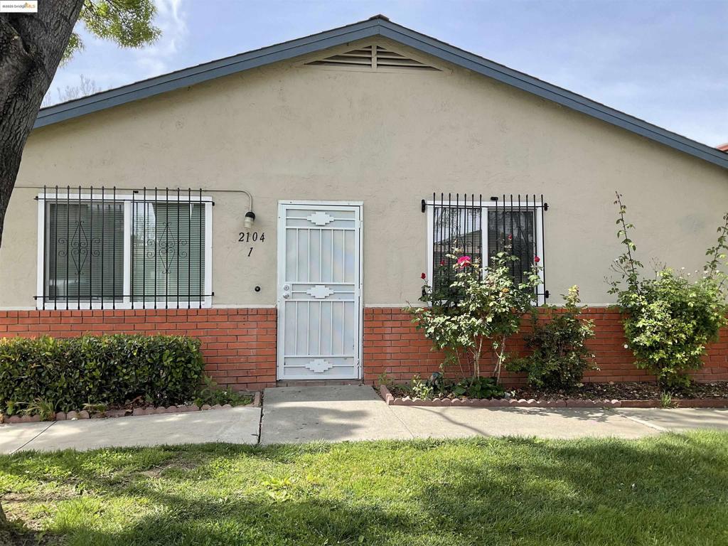 2104 Lemontree Way 1, Antioch, CA 94509 — photo 1