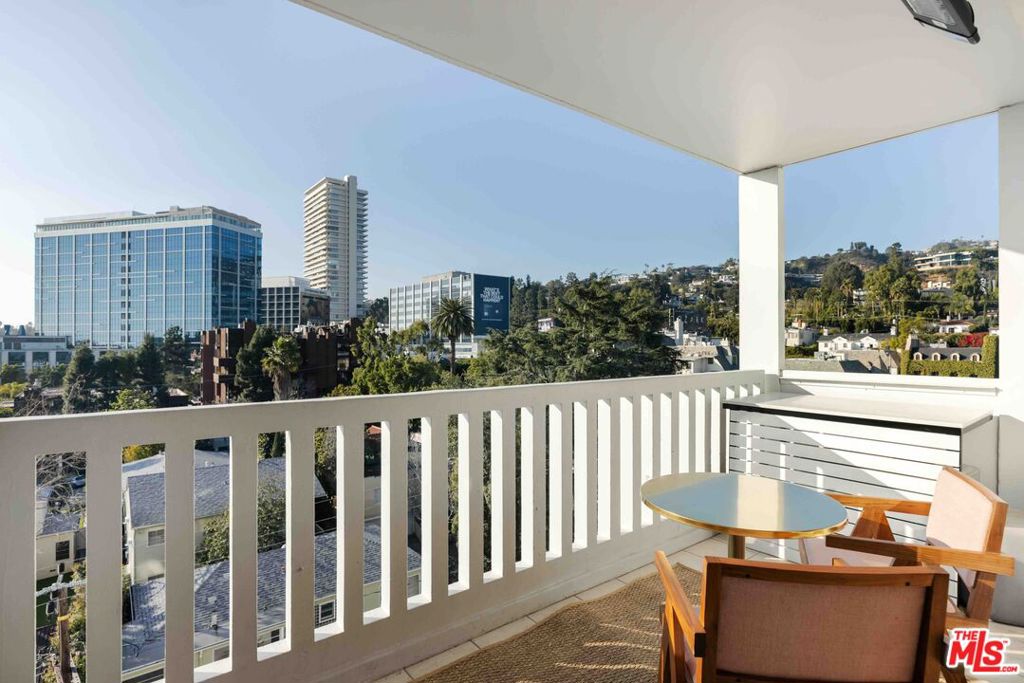 999 N Doheny Drive 702, West Hollywood, CA 90069 — photo 1
